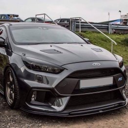 Воздухозаборники в капот на Ford Focus III RS